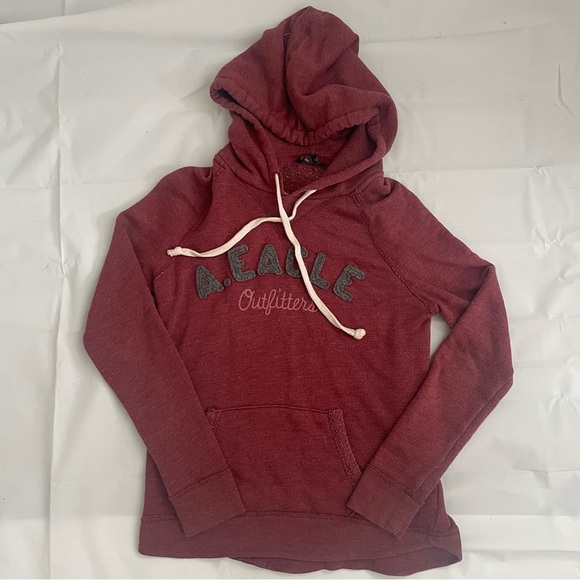 ๐ American Eagle Burgundy Hoodie โ Womenโs Size Small ๐ - Picture 5 of 7